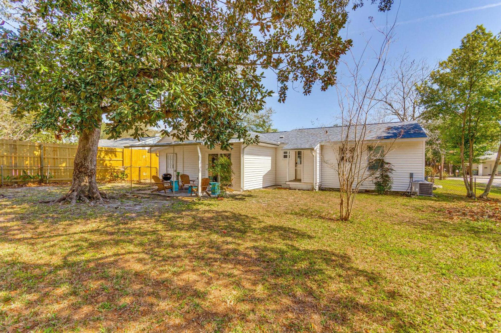 Fort Walton Coastal Retreat With Yard Walk To Beach Fort Walton Beach Exterior foto